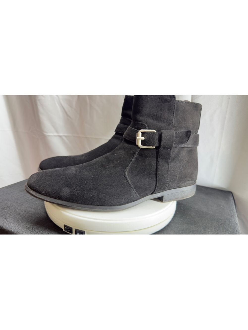 Calvin Klein Lincoln Chelsea Boots
